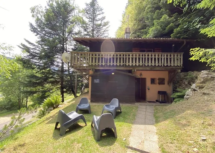 Le Trappeur En Bois * La Bresse